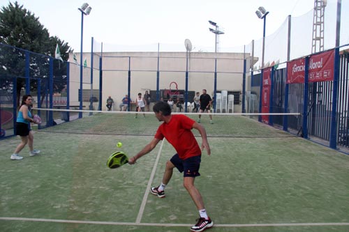 Rcord de participacin en el II Torneo de Pdel PSOE de lora